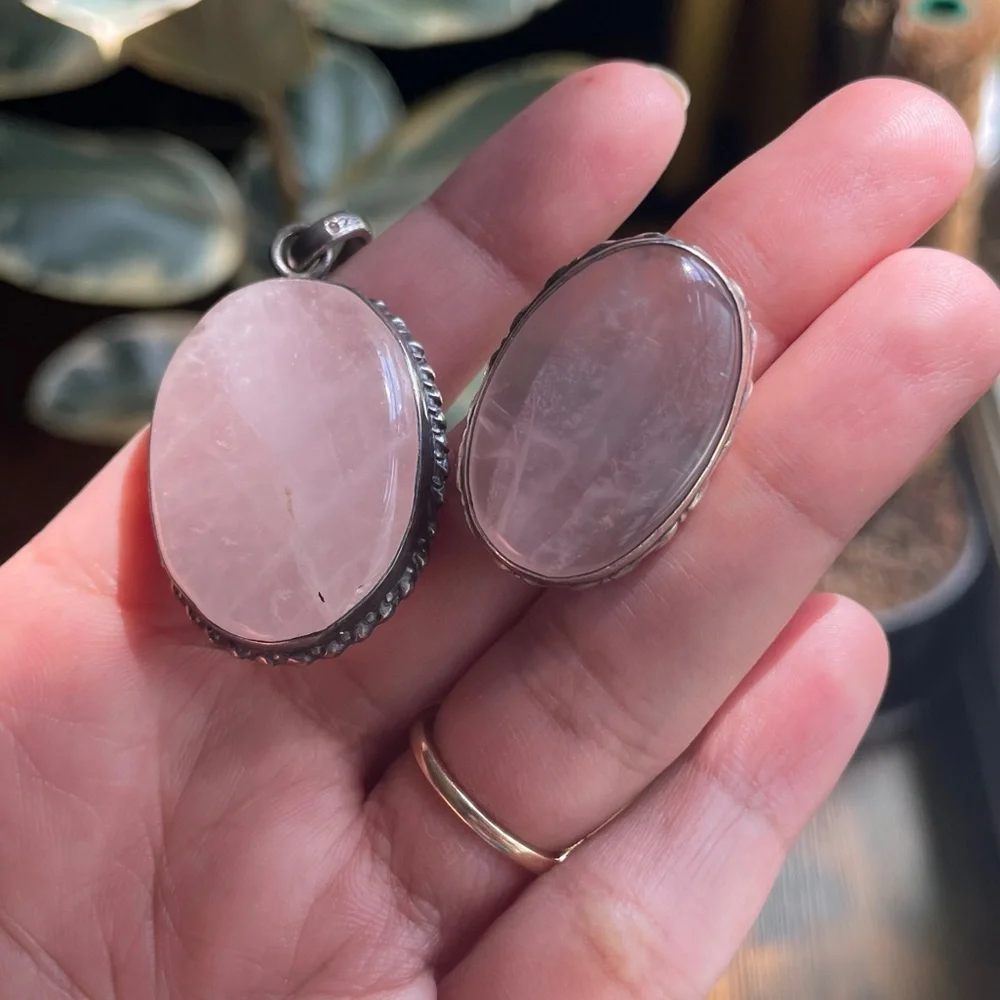Vintage 925 Silver and Rose Quartz Pendant & Ring Set - Picture 3 of 7